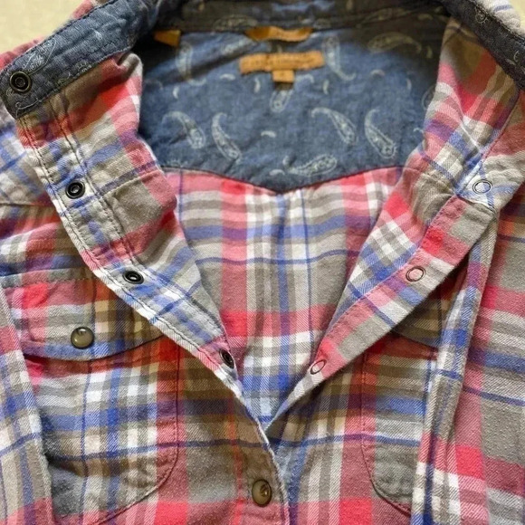 Jachs Girlfriend Bea Plaid Flannel Snap Button Down Shirt Size S - Picture 8 of 10